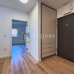 BILI BRIG - Potpuno renoviran dvosoban stan - 75m2