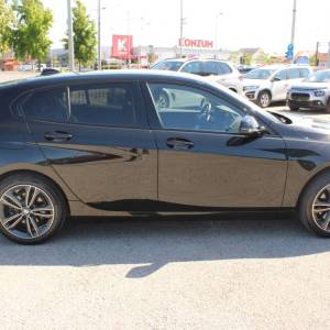 BMW serija 1 118i Sport AUTOMATIK *LED, NAVIGACIJA, KAMERA*