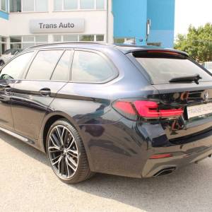 BMW serija 5 Touring 540 xDrive M-paket *PANORAMA, NAVIGACIJA, KAMERA, LED*