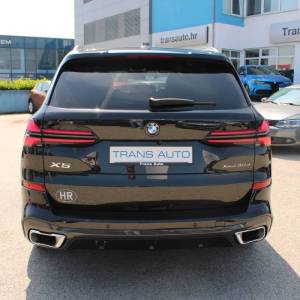 BMW X5 30d xDrive M-paket *LED, NAVIGACIJA, KAMERA*