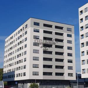 Borongaj, uređen i opremljen 3-sobni stan, blizina svih sadržaja