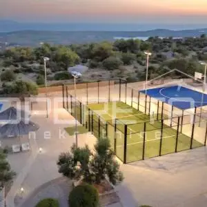 Brač, Milna - imanje na 10 000 m2, investicijska prilika