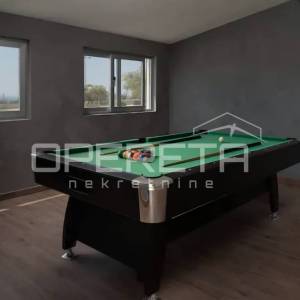 Brač, Milna - imanje na 10 000 m2, investicijska prilika
