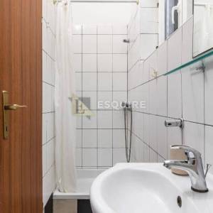 BRAČ - SUTIVAN - Kuća sa dvije stambene jedinice i bazenom - 425m2