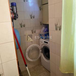 BRAČ - SUTIVAN - Kuća sa dvije stambene jedinice i bazenom - 425m2