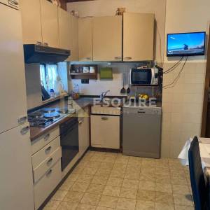 BRAČ - SUTIVAN - Kuća sa dvije stambene jedinice i bazenom - 425m2