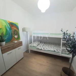 BRIBIR, apartmanska kuća sa bazeom na prostranoj okućnici