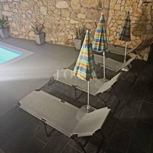 BRIBIR, apartmanska kuća sa bazeom na prostranoj okućnici