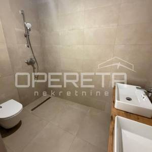 CENTAR- ADAPTIRAN 4SOBAN STAN