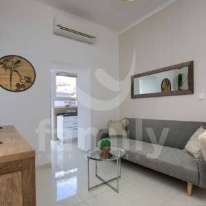 CENTAR PULE – RENOVIRAN STAN S MALIM DVORIŠTEM