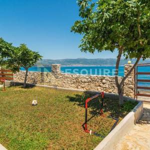 ČIOVO - SLATINE Villa u prvom redu do mora