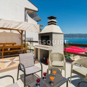 ČIOVO - SLATINE Villa u prvom redu do mora