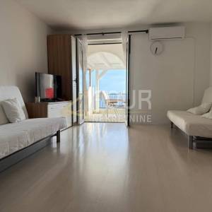 Cres, Martinšćica, 30m2, garsonijera, terasa