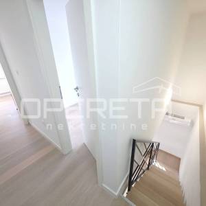 Črnomerec, 85m2, 4-soban, terasa 80 m2, vrt i voćnjak 300m2, garaža 20 m2