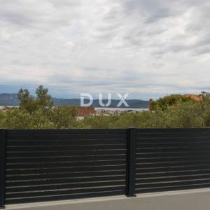 DALMACIJA, MURTER - Dvosobno prizemlje s pogledom na more