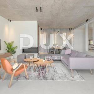 DALMACIJA, PRIMOŠTEN - Ekskluzivna dizajnerska vila s infinity bazenom i panoramskim pogledom na more