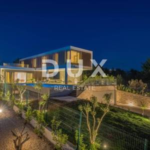 DALMACIJA, PRIMOŠTEN - Ekskluzivna dizajnerska vila s infinity bazenom i panoramskim pogledom na more