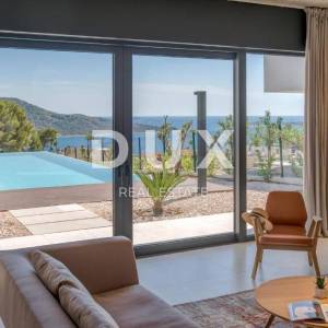 DALMACIJA, PRIMOŠTEN - Ekskluzivna dizajnerska vila s infinity bazenom i panoramskim pogledom na more