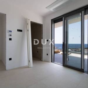 DALMACIJA, PRIMOŠTEN - Penthouse sa panoramskim pogledom!