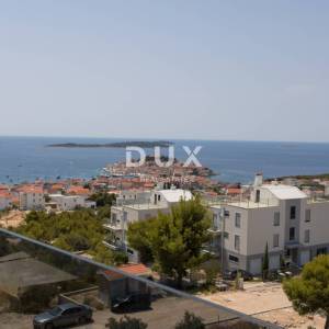DALMACIJA, PRIMOŠTEN - Penthouse sa panoramskim pogledom!