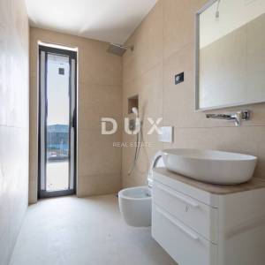DALMACIJA, PRIMOŠTEN - Penthouse sa panoramskim pogledom!