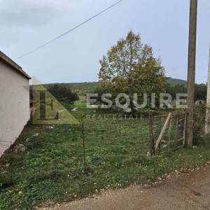 DEBELJAK - Građevinsko zemljište - 870m2