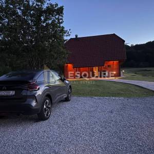 DELNICE Kuća za odmor na parceli od 2700m2