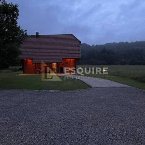 DELNICE Kuća za odmor na parceli od 2700m2
