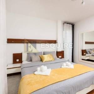 DIKLO - Dvosoban stan s vrtom 150m od mora - 131m2