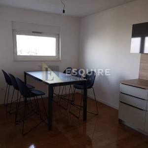 DIKLO - Dvosoban stan s vrtom i garažom 1. red do mora - 89m2