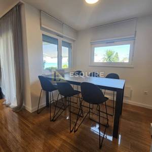 DIKLO - Dvosoban stan s vrtom i garažom 1. red do mora - 89m2