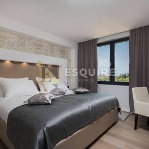 DIKLO - Luksuzna vila s bazenom i panoramskim pogledom - 453m2