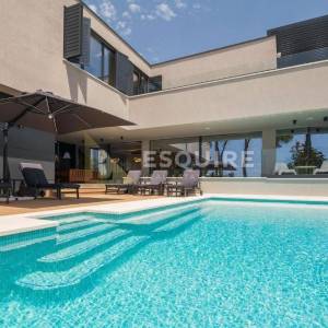 DIKLO - Luksuzna vila s bazenom i panoramskim pogledom - 453m2