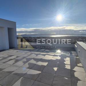 DIKLOVAC - Luksuzan trosoban penthouse, garaža - 155m2