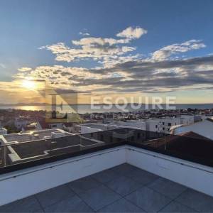 DIKLOVAC - Luksuzan trosoban penthouse, garaža - 155m2