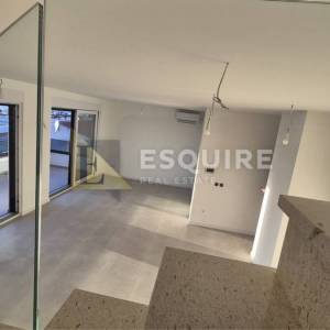 DIKLOVAC - Luksuzan trosoban penthouse, garaža - 155m2