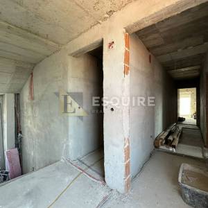 DONJA JAGODNJA - Apartmanska kuća s bazenom - 540m2