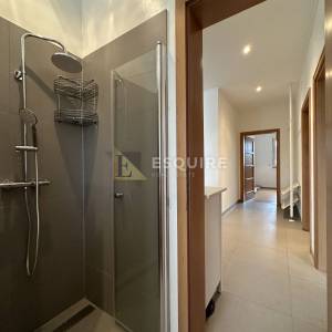 DONJA JAGODNJA - Apartmanska kuća s bazenom - 540m2