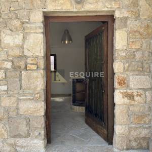 DONJA JAGODNJA - Apartmanska kuća s bazenom - 540m2