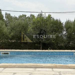 DONJA JAGODNJA - Apartmanska kuća s bazenom - 540m2