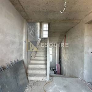 DONJA JAGODNJA - Apartmanska kuća s bazenom - 540m2