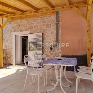 DUGI OTOK - VERUNIĆ Kuća sa dvije stambene jedinice - 80m2