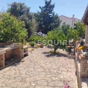 DUGI OTOK - VERUNIĆ Kuća sa dvije stambene jedinice - 80m2