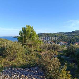 DUGI OTOK - ZAGLAV - Građevinsko zemljište od 1360m2!