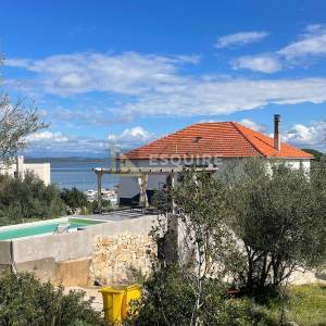 DUGI OTOK - ŽMAN Građevinsko zemljište s pogledom na more