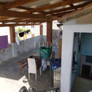 Dva stana i garsonjera,Brtonigla