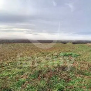 EKSKLUZIVNA PRODAJA ATRAKTIVNOG GRAĐEVINSKOG ZEMLJIŠTA U BLIZINI MORA