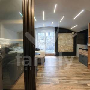 EKSKLUZIVNA PRODAJA ATRAKTIVNOG APARTMANA NA TOP LOKACIJI