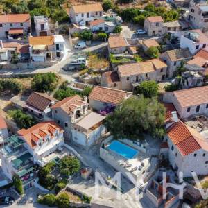 Ekskluzivna villa s bazenom u idiličnom Ivan Dolcu