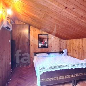 EKSKLUZIVNO ŠARMANTNA KAMENA KUĆA TIK DO MORA